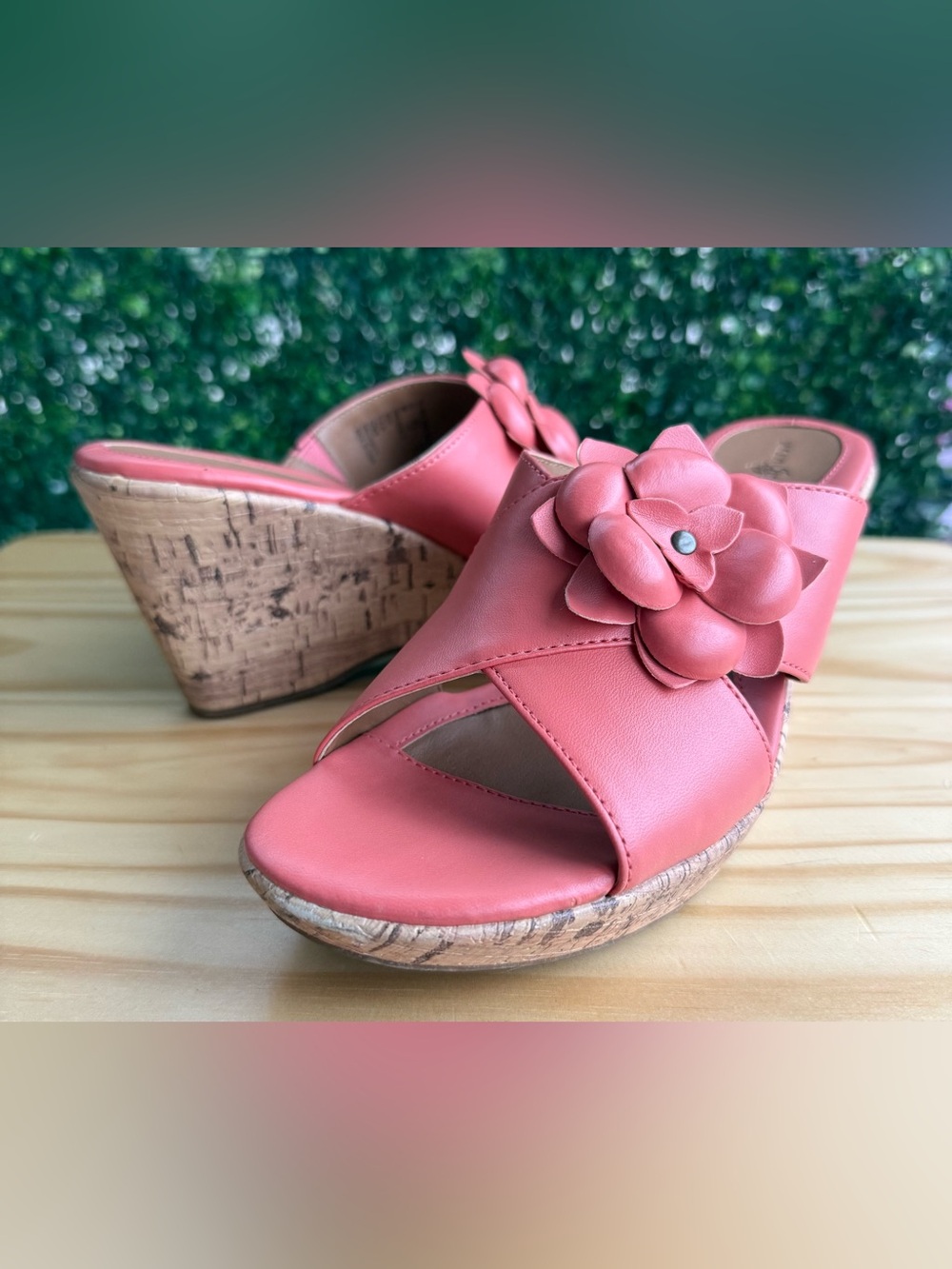 Adrienne Vittadini Fleur Women’s 8 Coral Pink Floral Cork Wedge Sandals